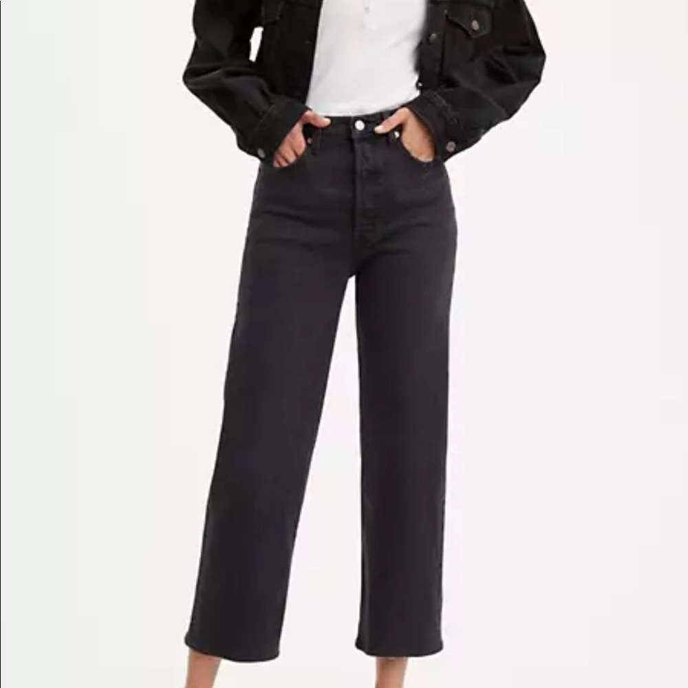 Black Levi Ribcage Jeans 28Wx26L